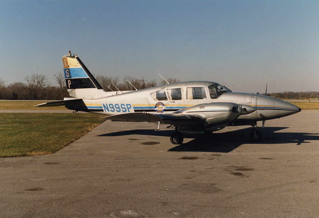 Piper PA-23-250